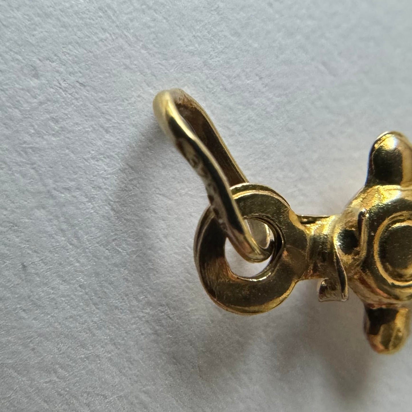 9ct Vintage puffy anchor charm
