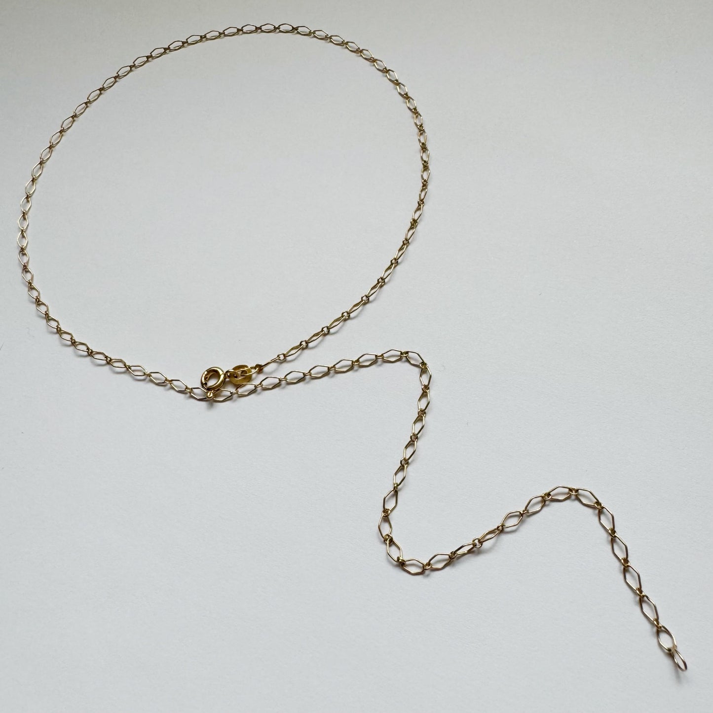 9ct Vintage marquise chain