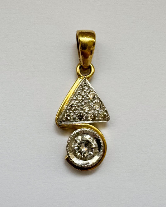 18ct yellow & white gold drop with .3ct diamonds