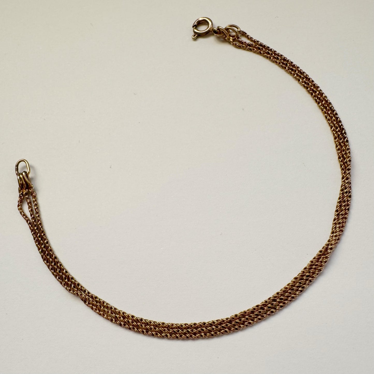 9ct Vintage three strand bradcelet