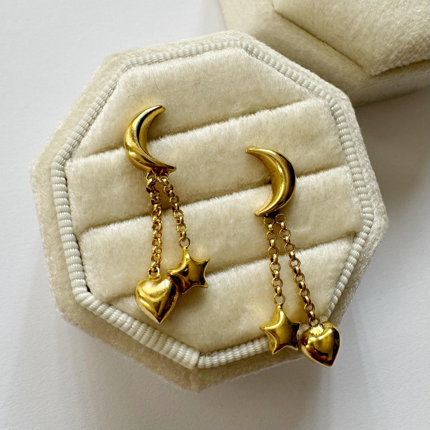 9ct Vintage moon & star love earrings