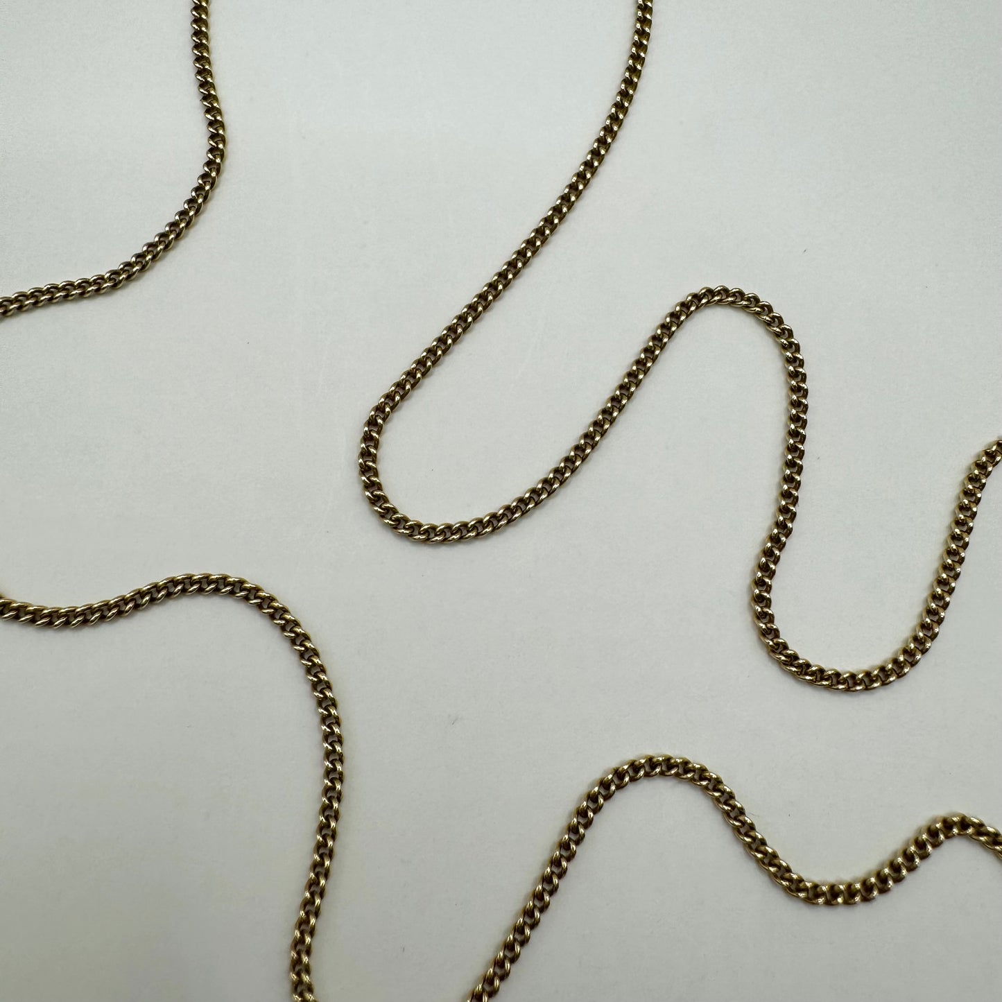 9ct Vintage dainty curb chain