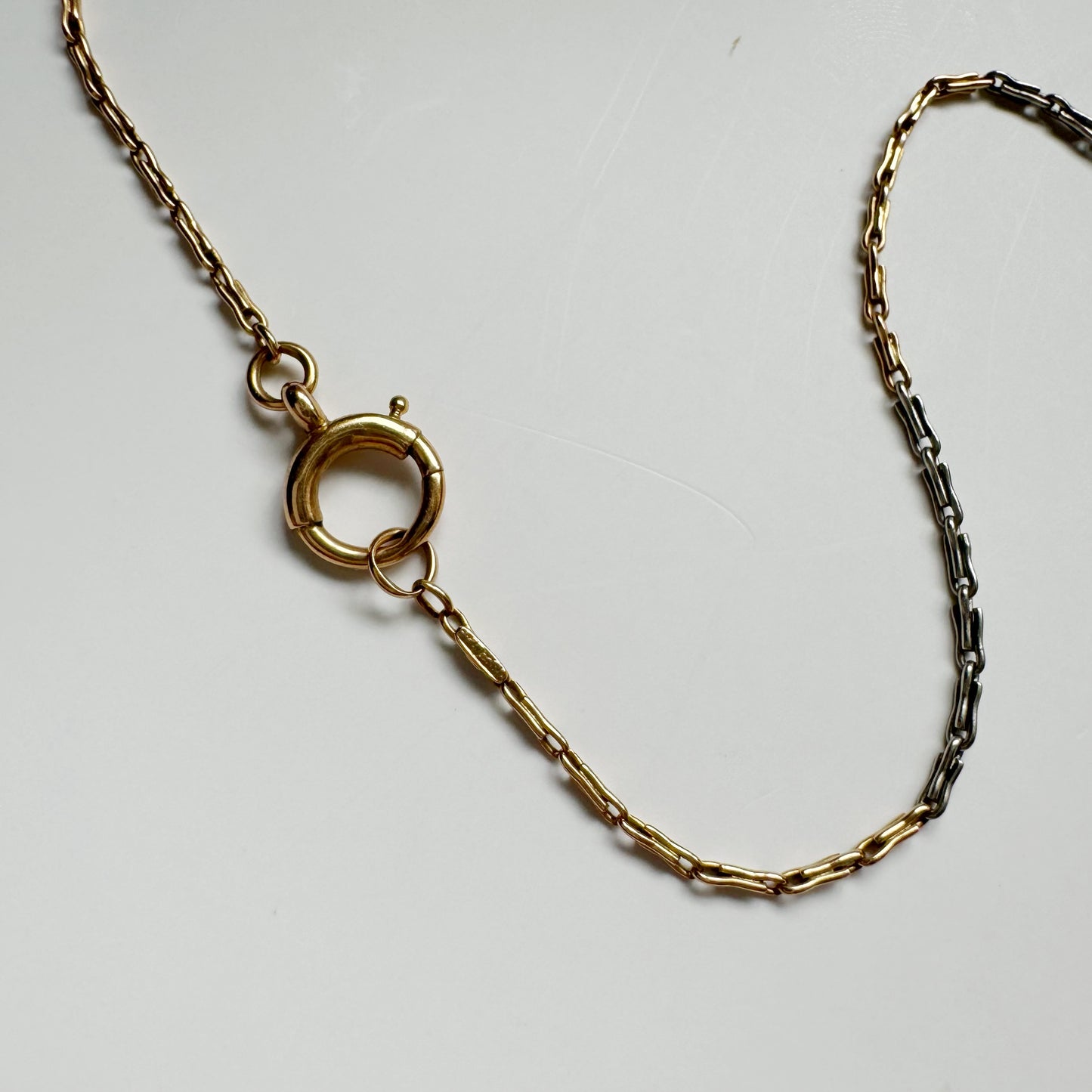 18ct Antique yellow gold and platinum hayseed chain with big bolt clasp