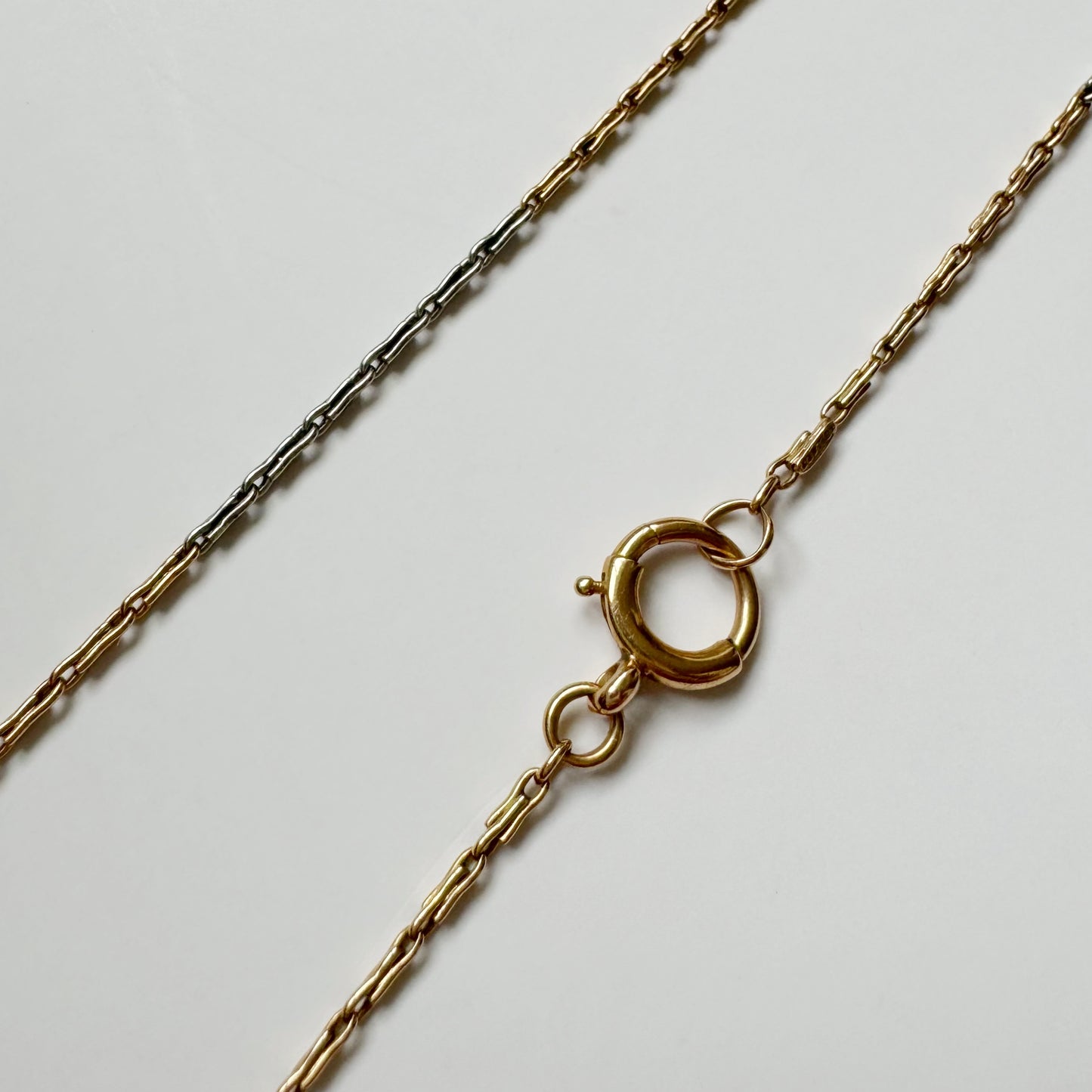 18ct Antique yellow gold and platinum hayseed chain with big bolt clasp