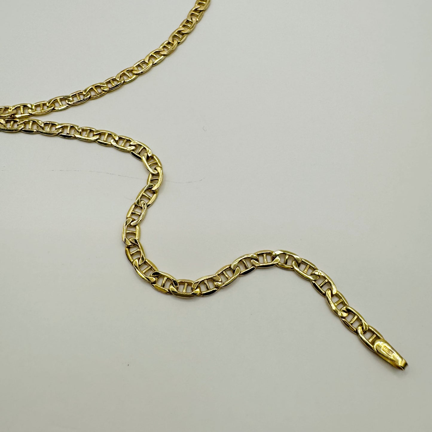 9ct Italian flat mariner link chain