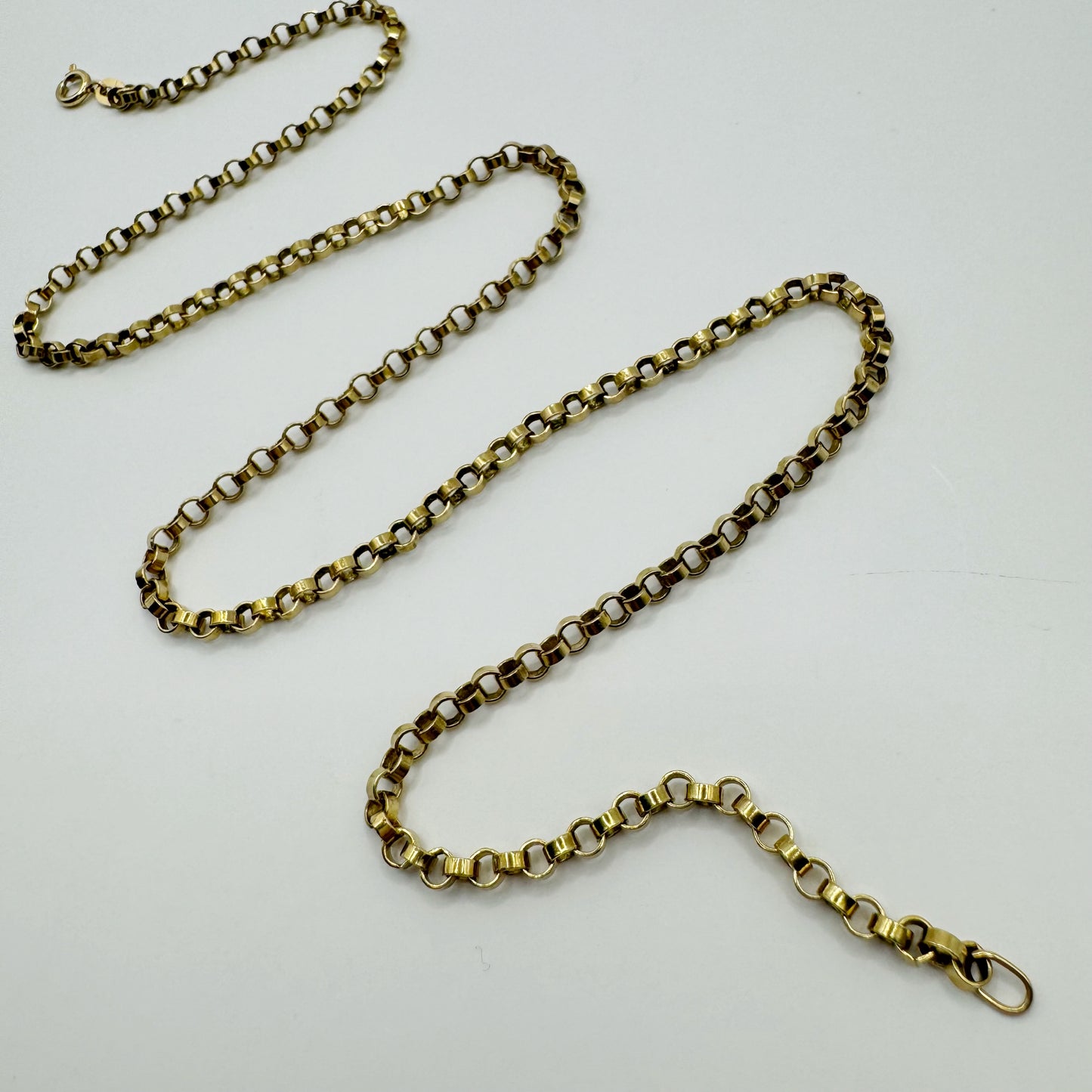 9ct Vintage smooth circular chain