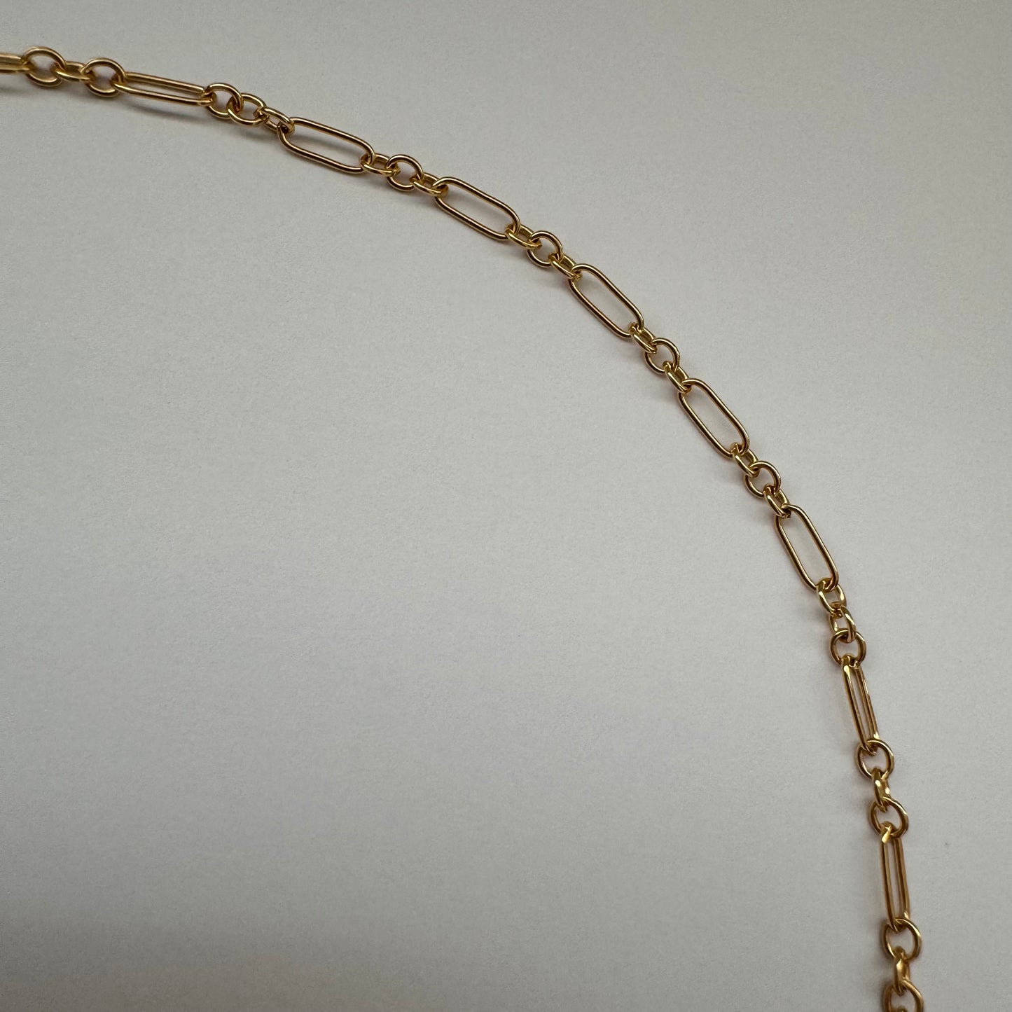 9ct UnoAerre vintage dainty fetter chain