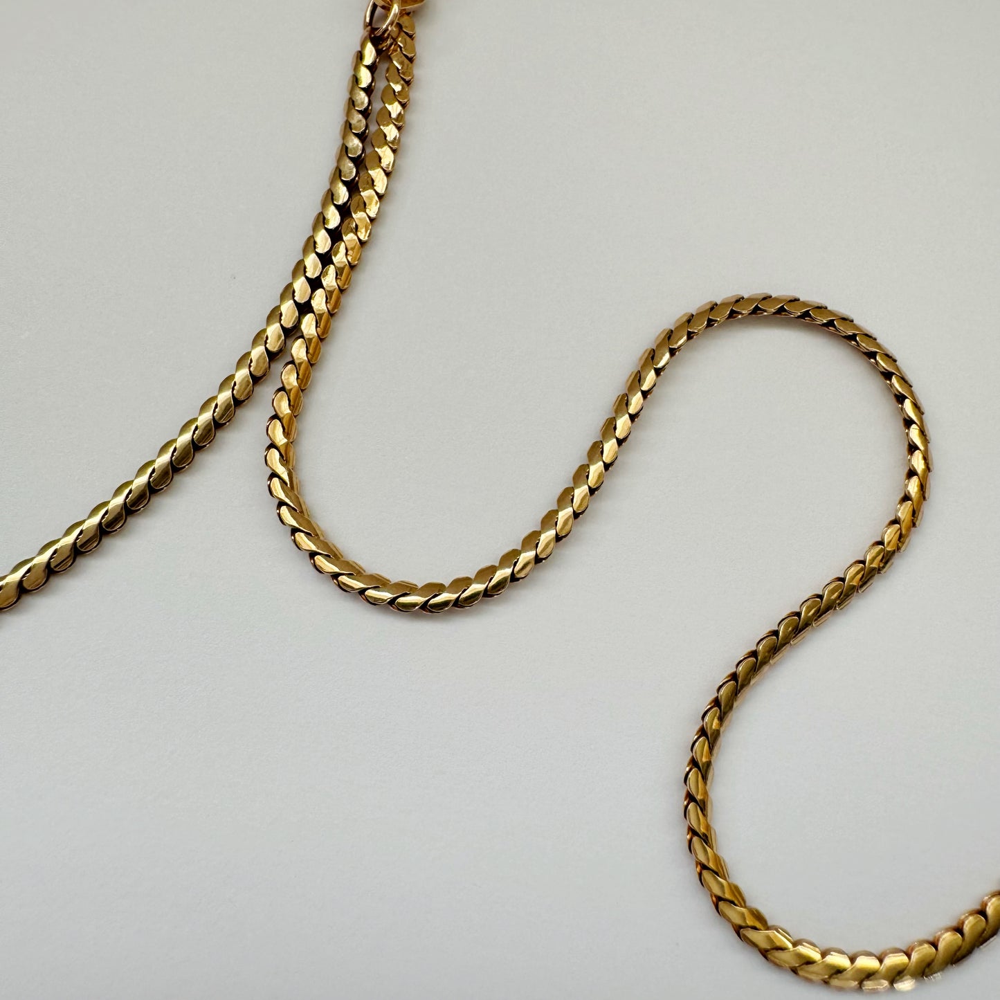 9ct Vintage double-row S Link chain