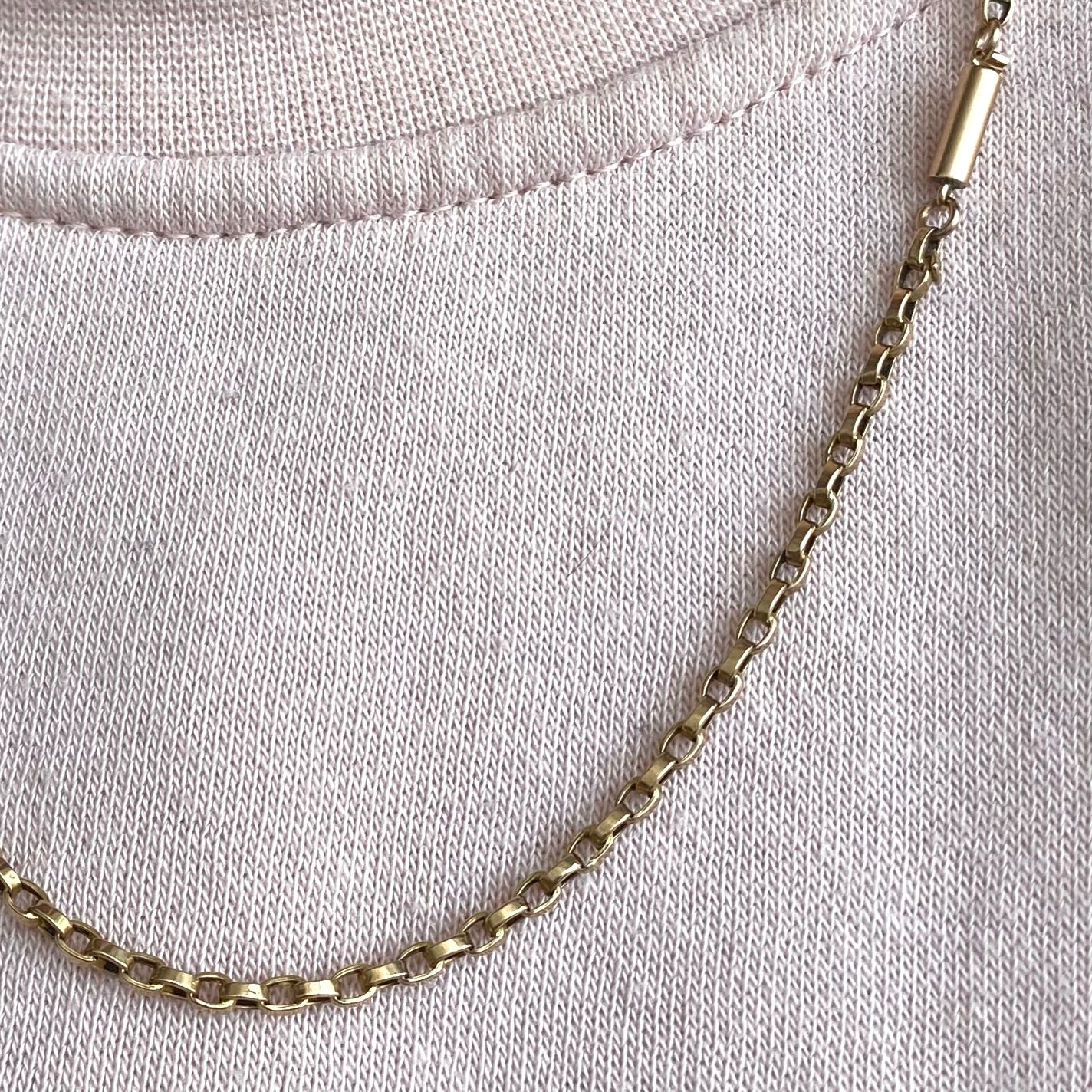 9ct Dainty belcher chain with barrel clasp