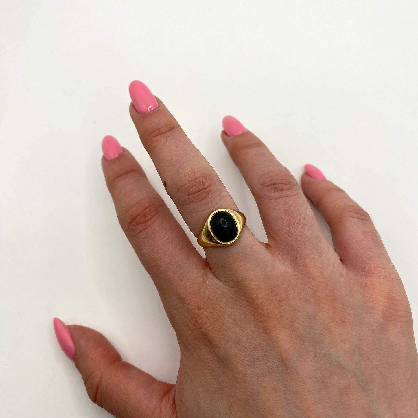 9ct Black accent ring