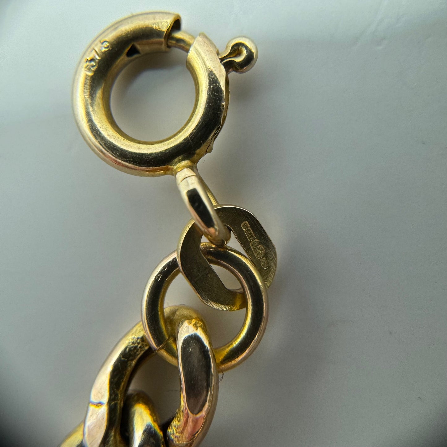 9ct Puffy hollow link figaro chain