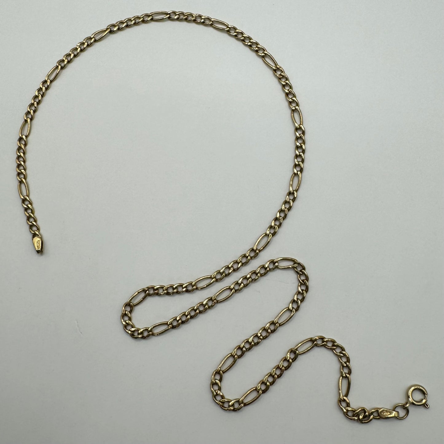 9ct Dainty figaro chain