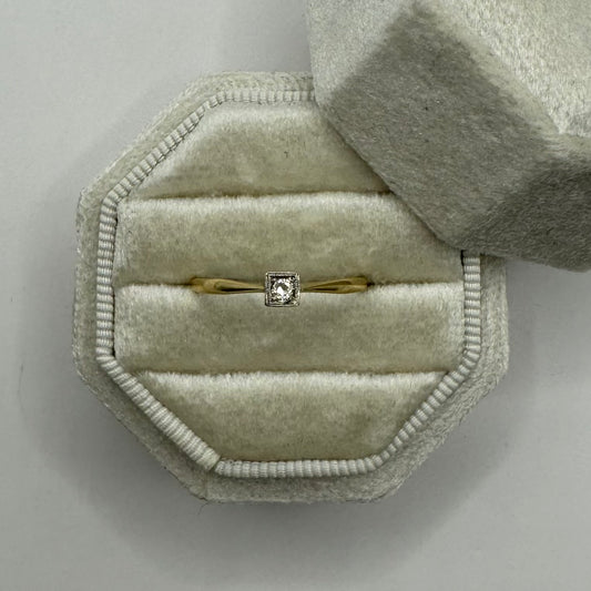 18ct Diamond & platinum square set ring