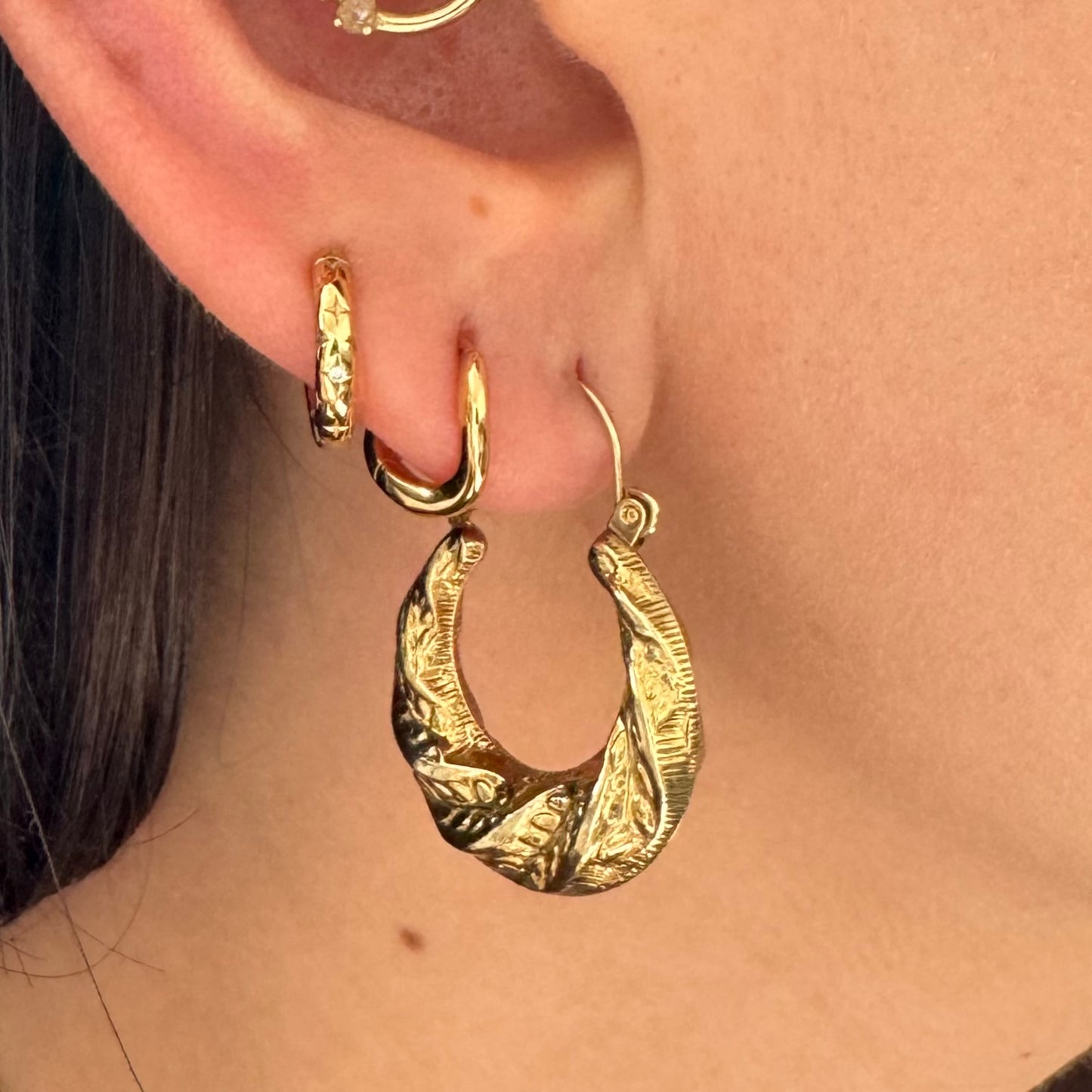 9ct Vintage leaf embossed creole hoops