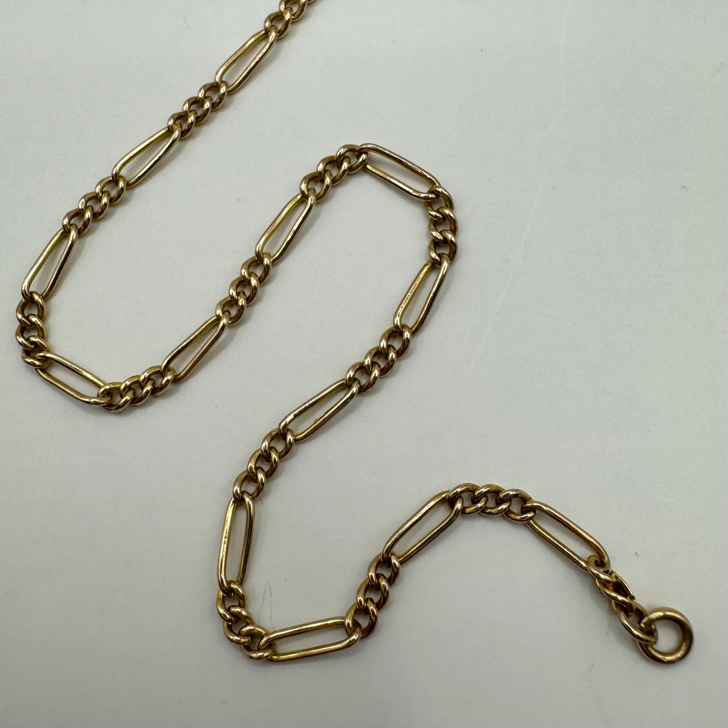 9ct Vintage puffy slim figaro chain