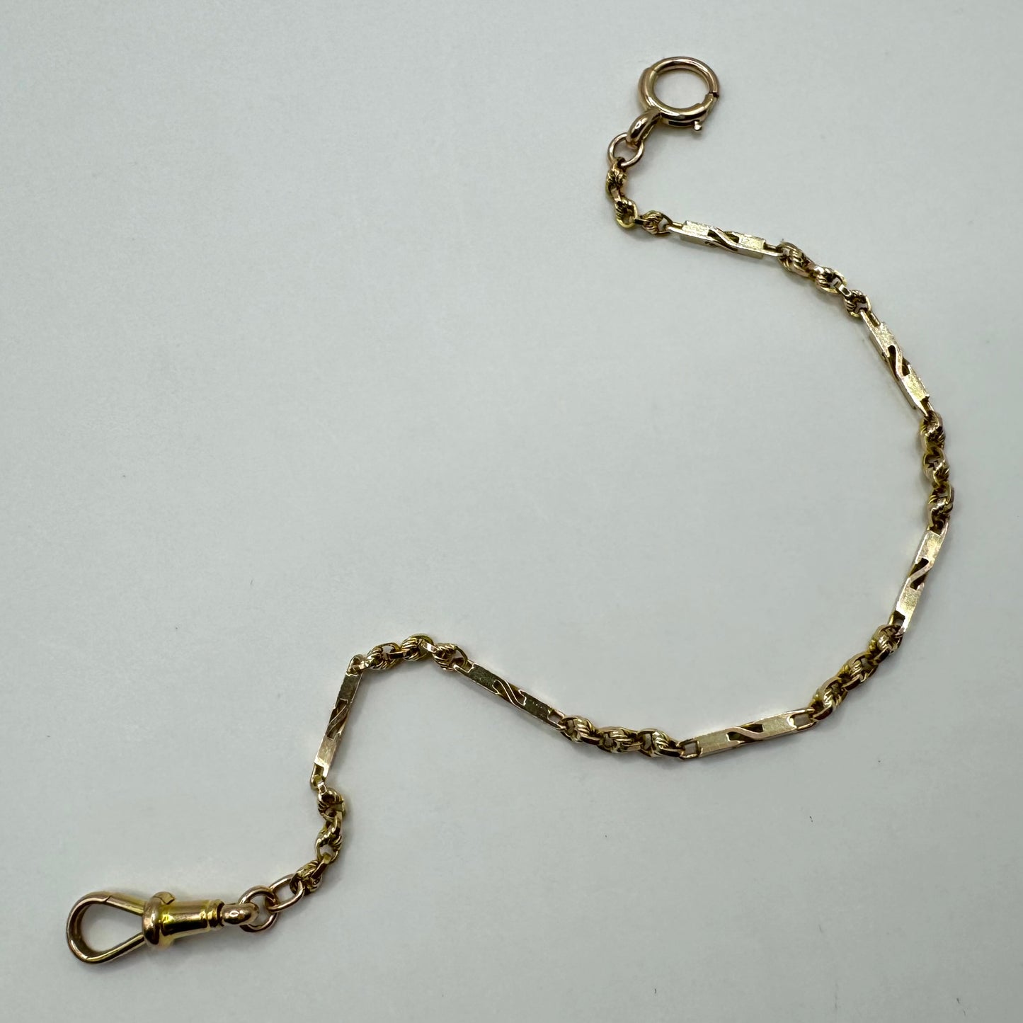 9ct Vintage love knot & fancy link bracelet with large bolt & dog clasp