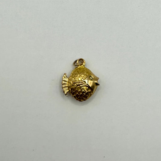 9ct Puffy gold fish charm