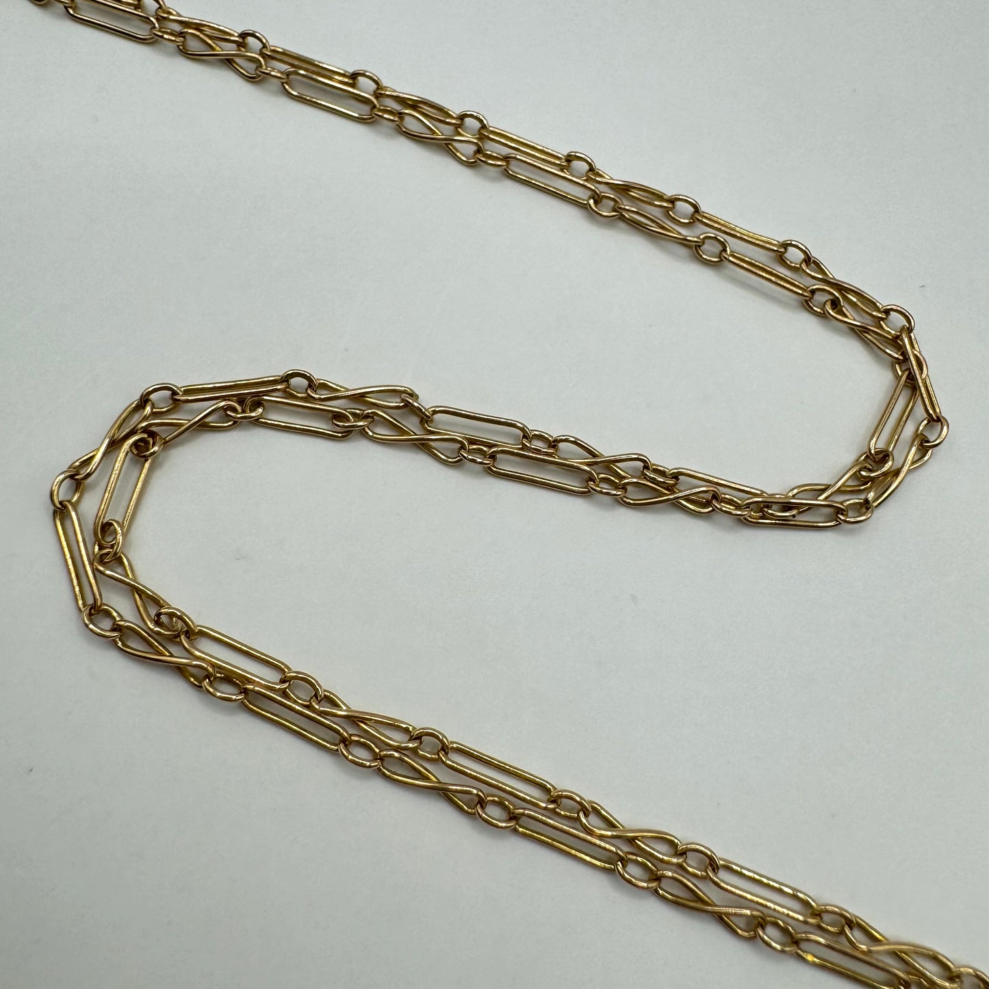 15ct Antique Victorian fetter twist chain with barrel clasp