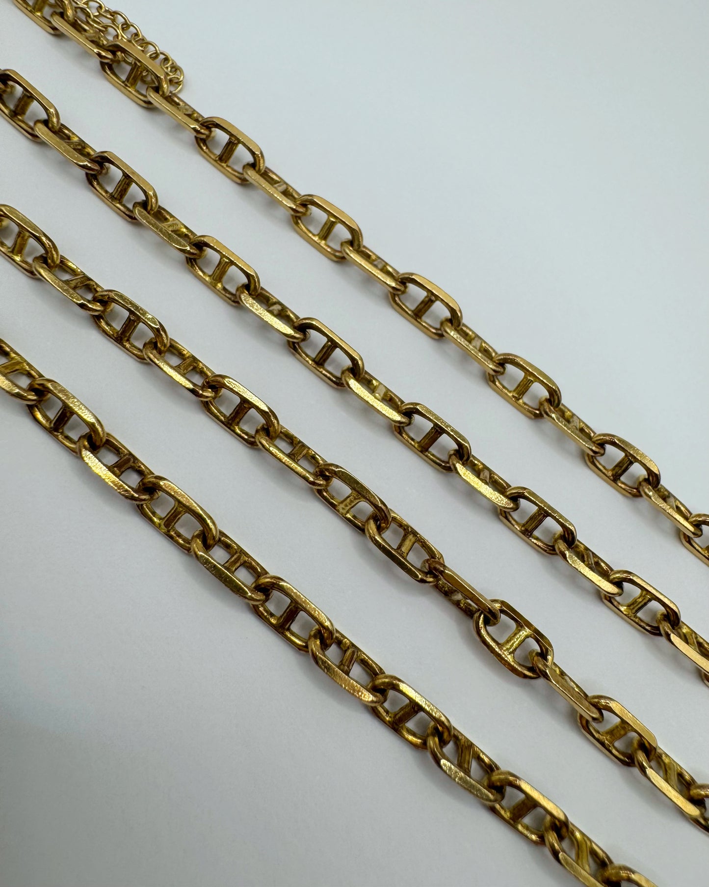 9ct Heavy vintage mariner chain
