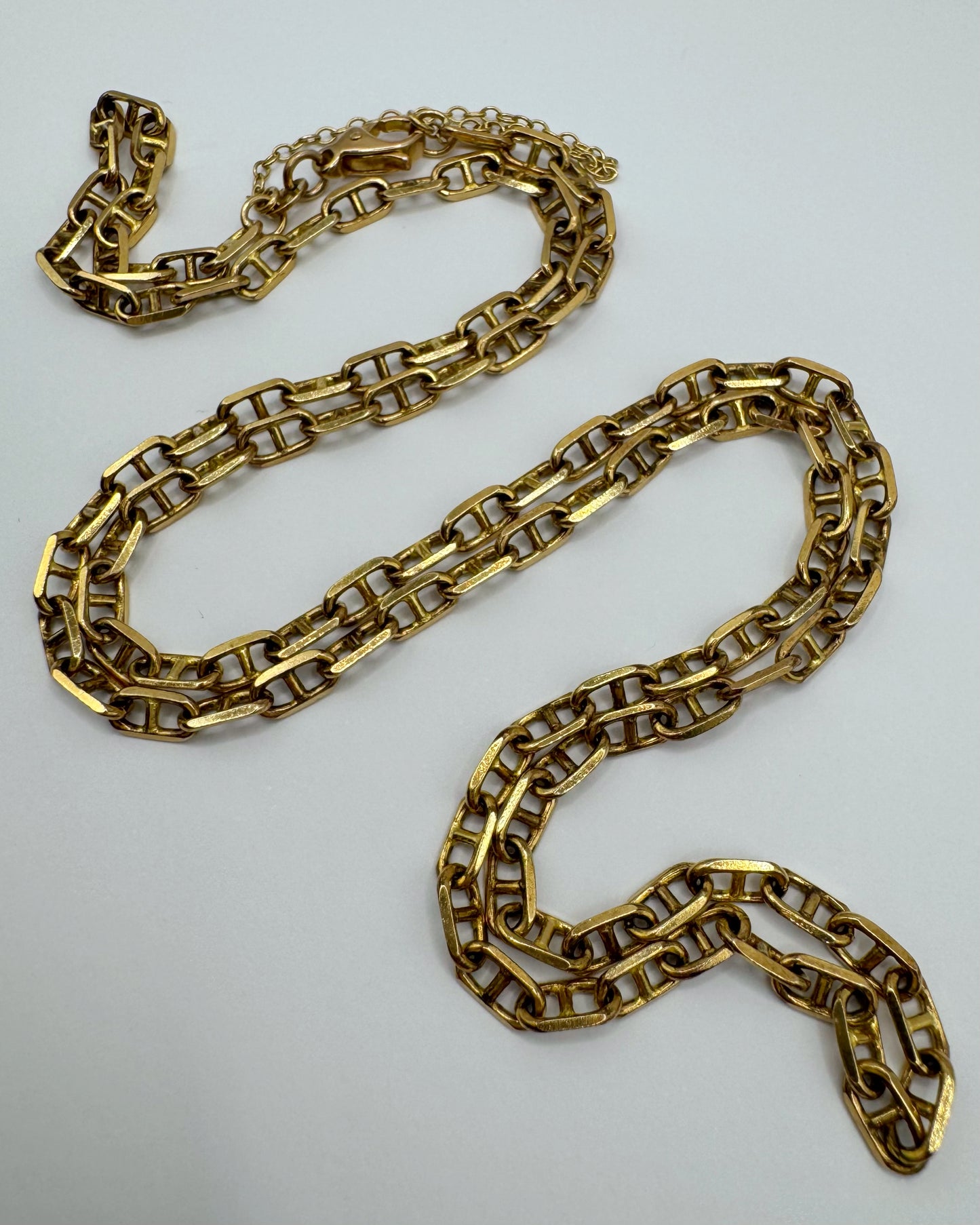 9ct Heavy vintage mariner chain