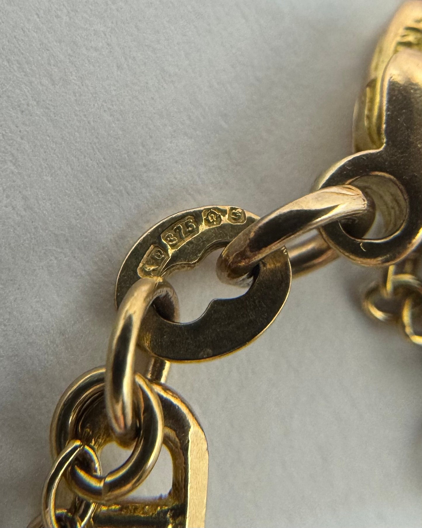 9ct Heavy vintage mariner chain