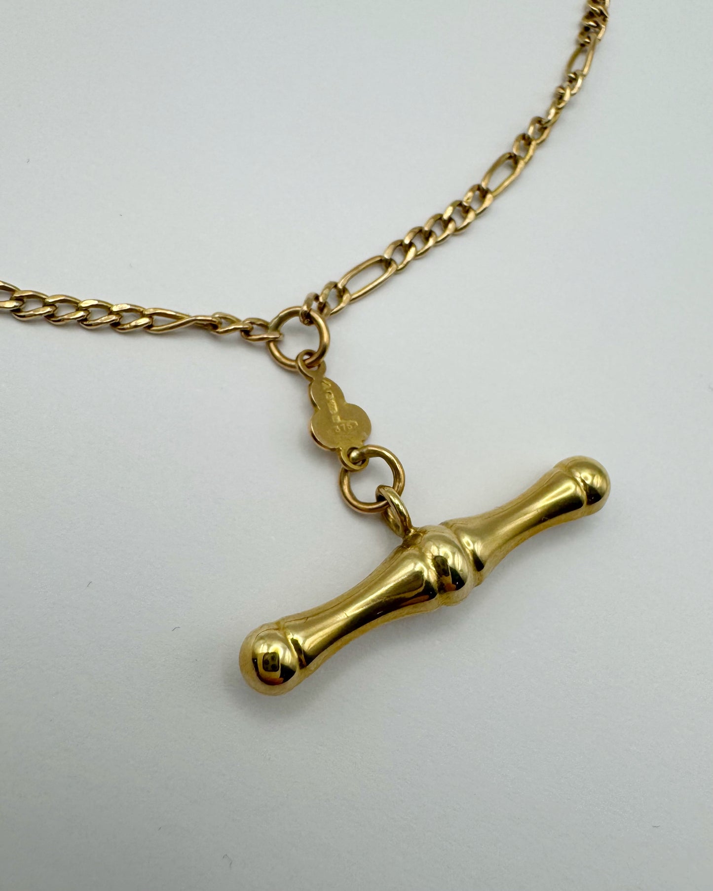 9ct Vintage Figaro with Tbar