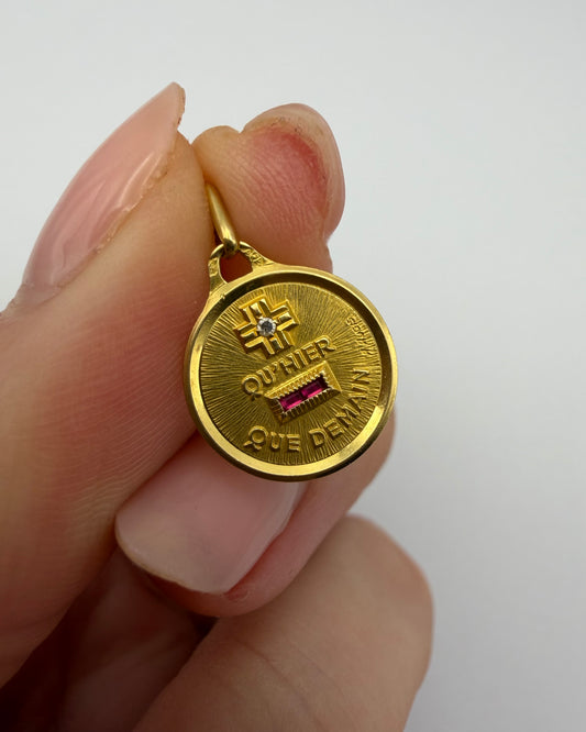 18ct Augis love token, ruby & diamond
