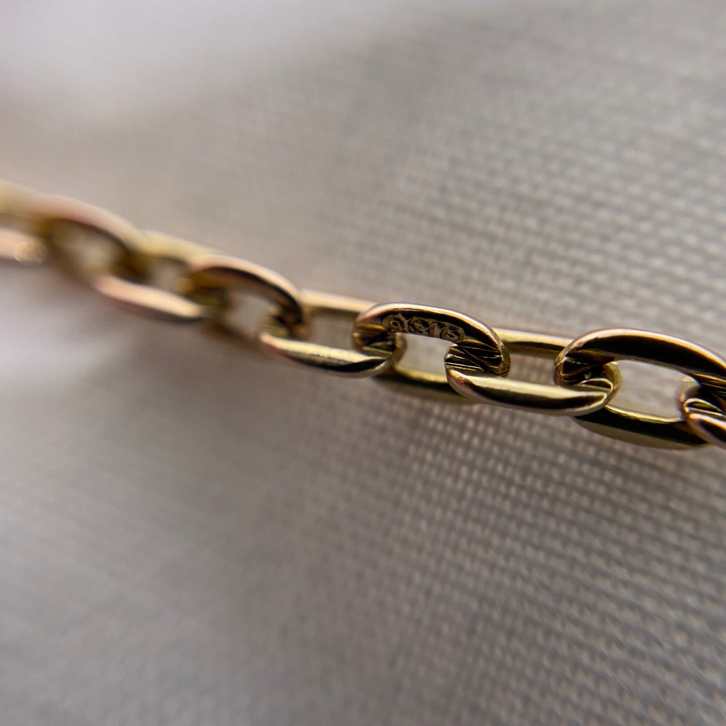 Dainty fine link bracelet