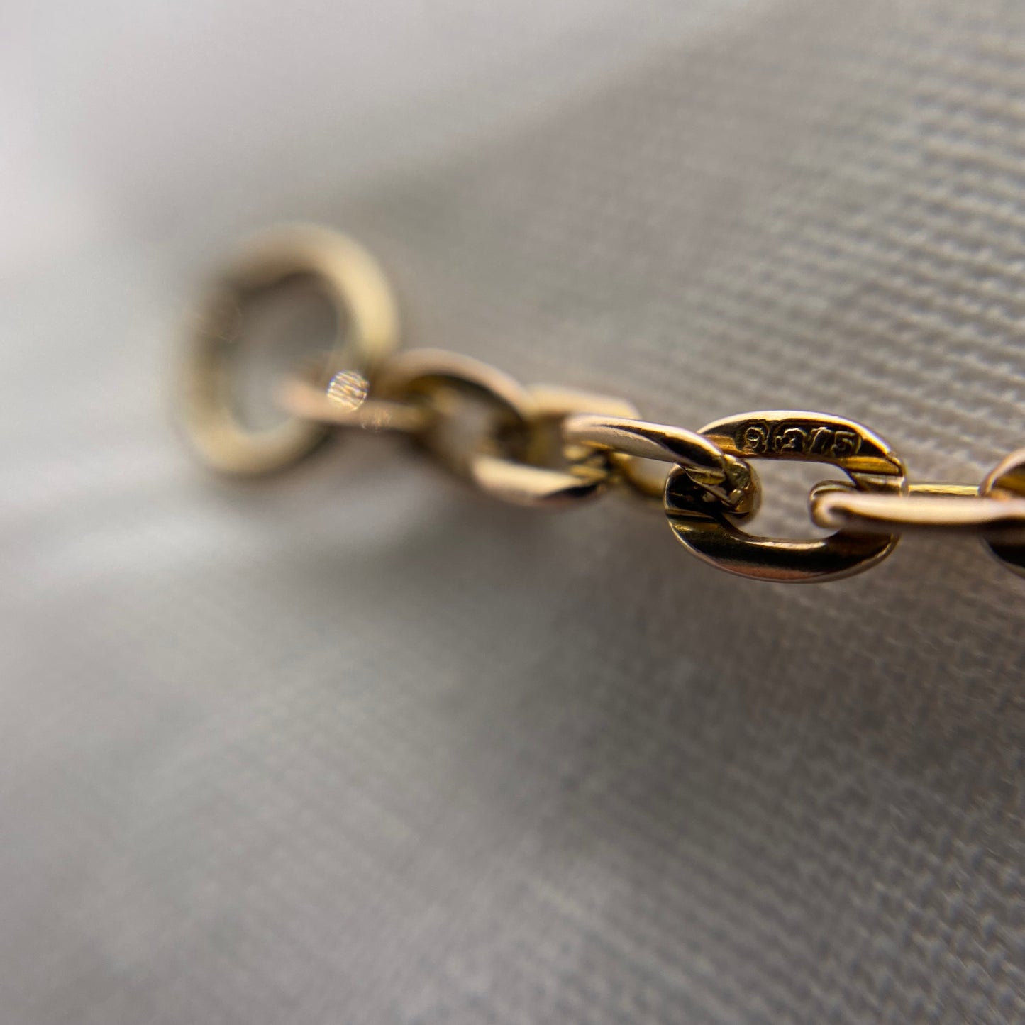 Dainty fine link bracelet