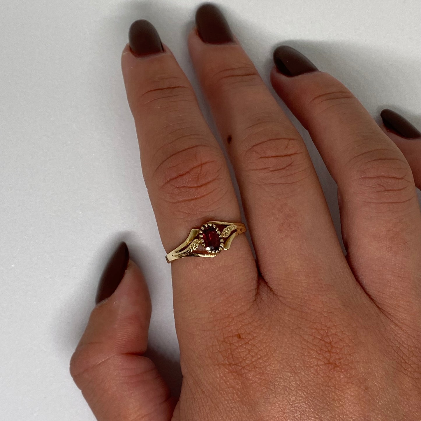 Vintage garnet ring