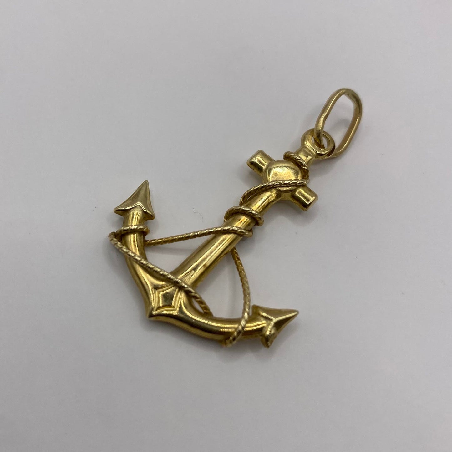 14ct Yellow gold large detailed double-sided anchor pendant