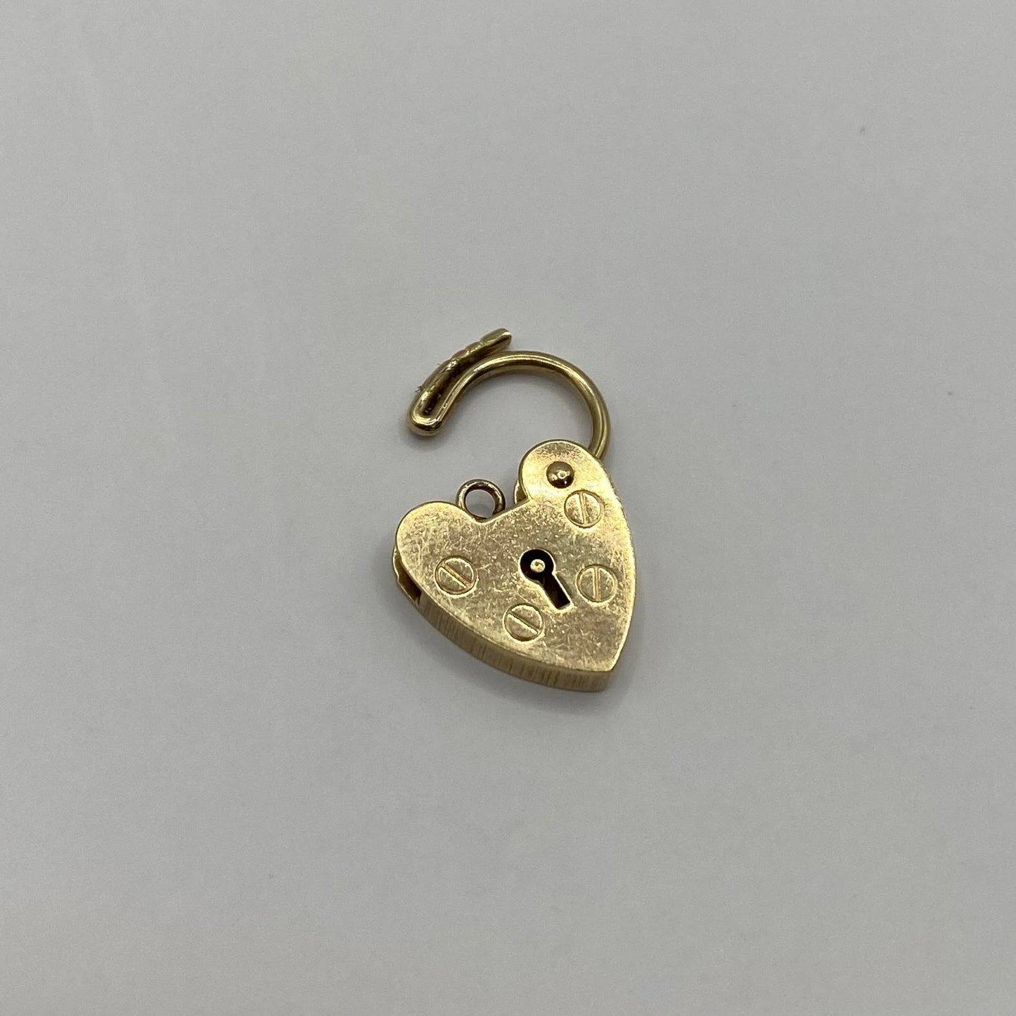 9ct Sweet baby padlock