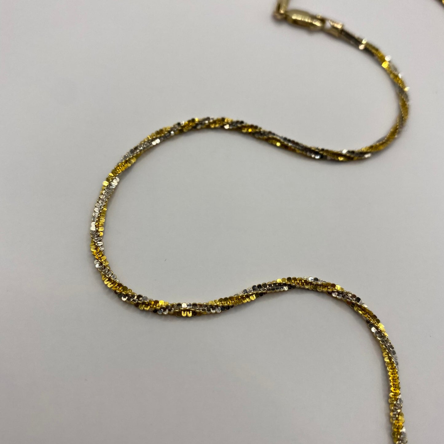 9ct Bicolour twist chain