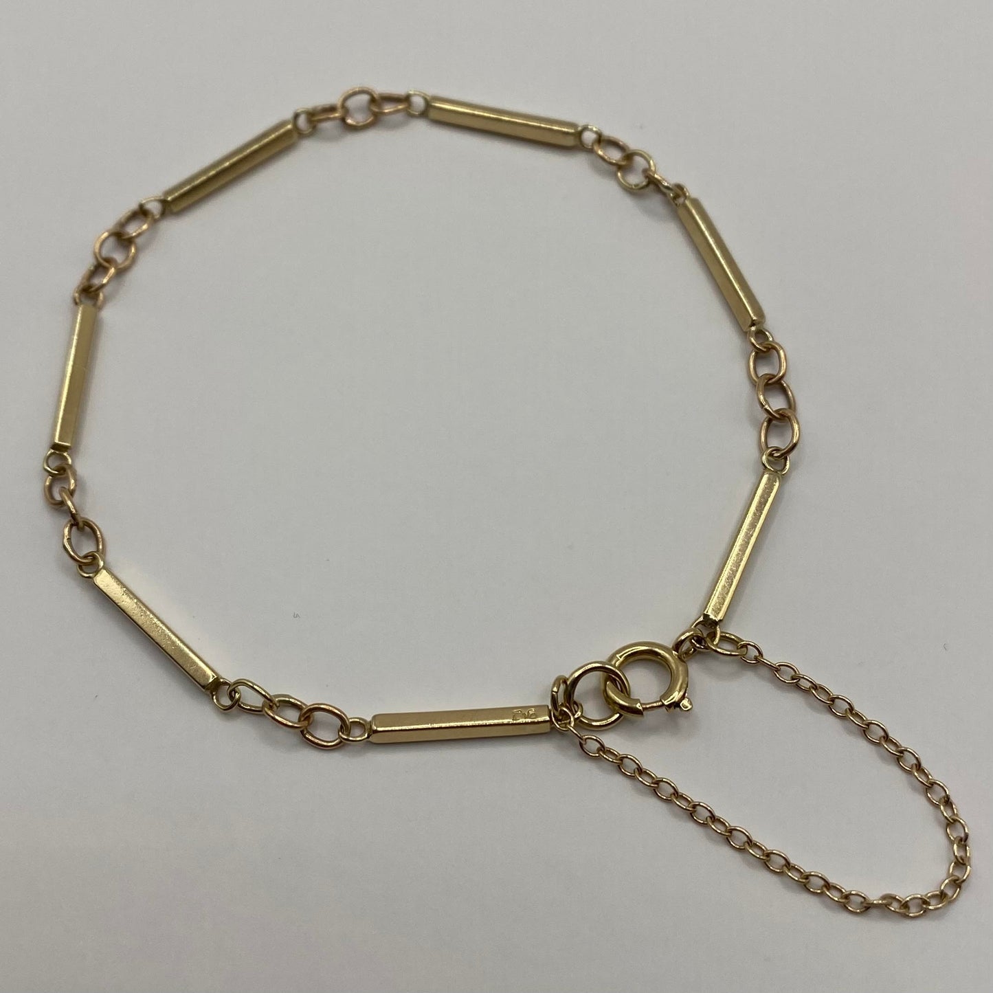 9ct Bar station bracelet