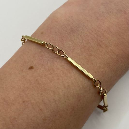 9ct Bar station bracelet