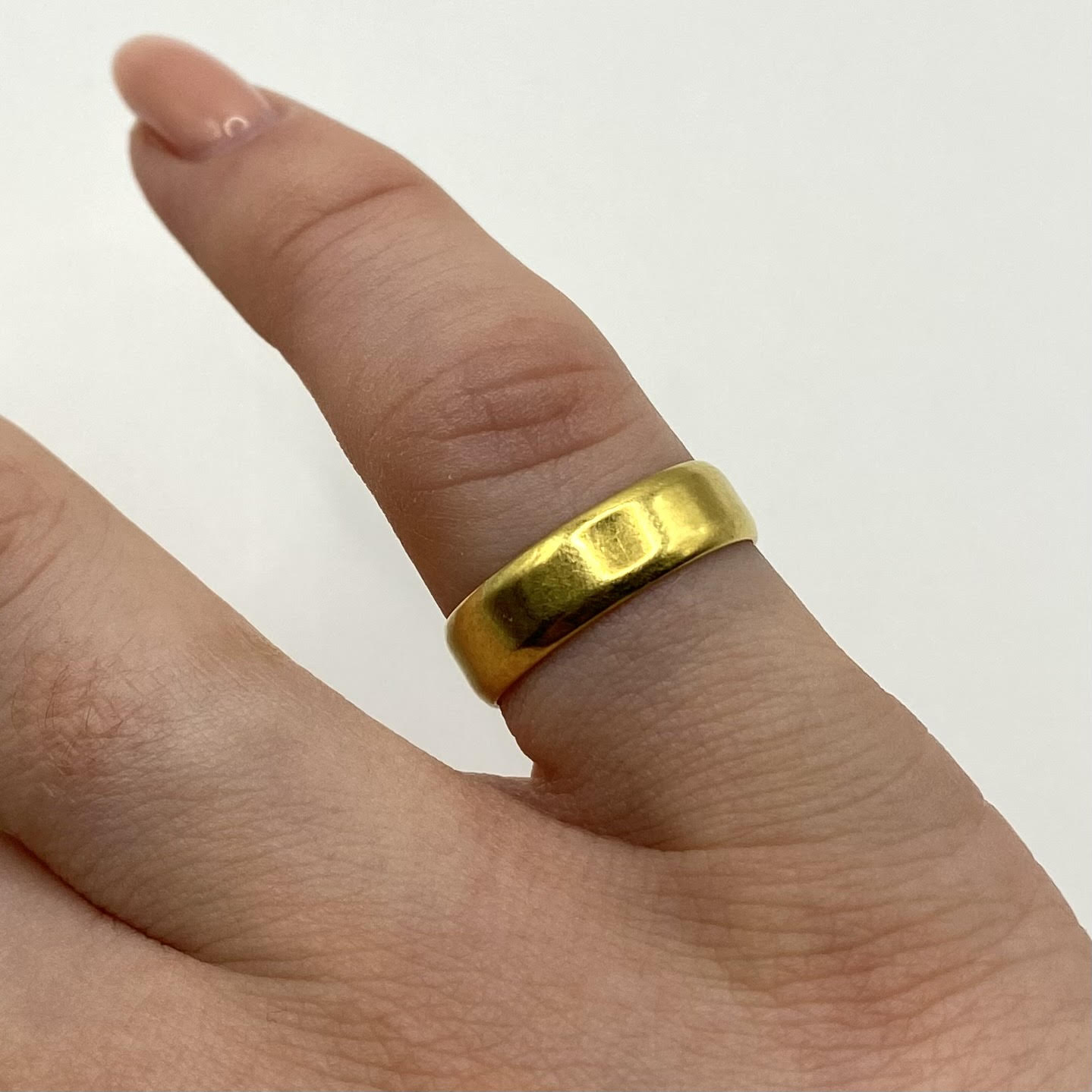 22ct Yellow gold cigar band pinky ring