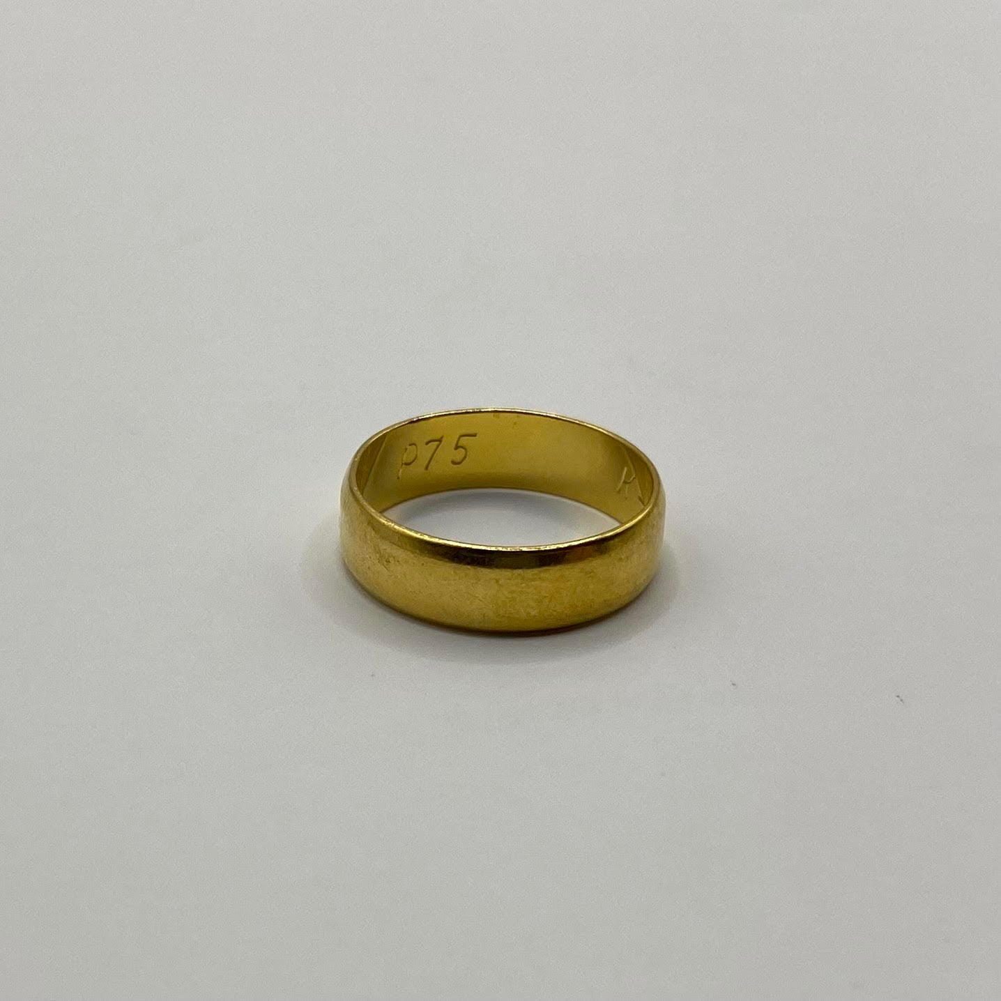 22ct Yellow gold cigar band pinky ring