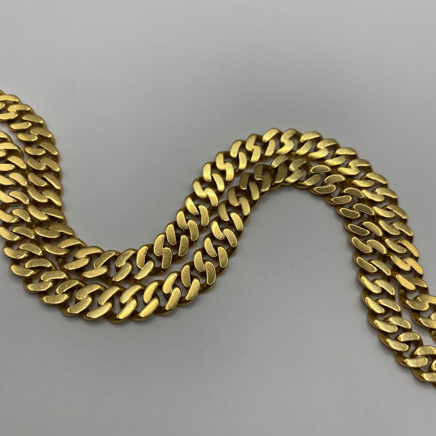 18ct Solid curb chain