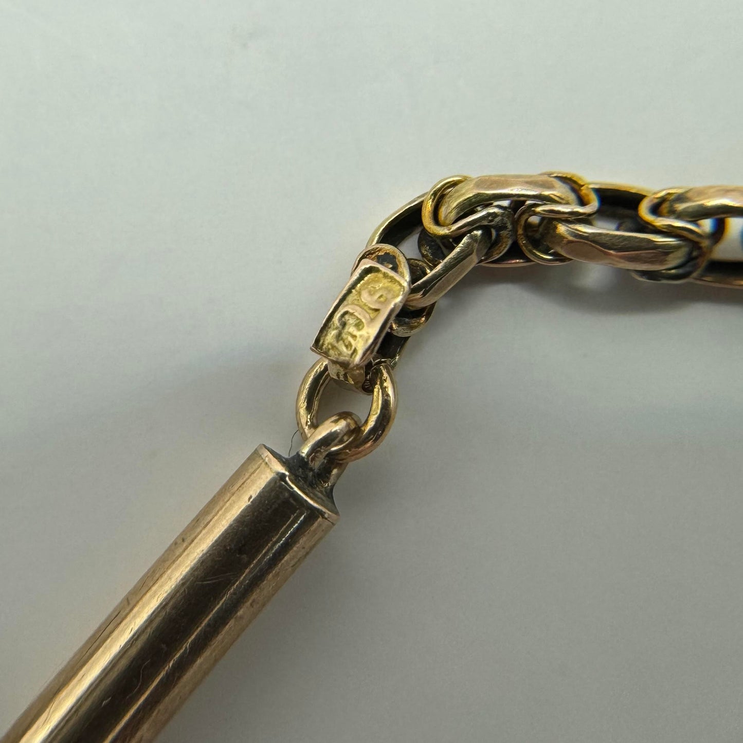 9ct Antique wrapped link belcher chain with barrel clasp