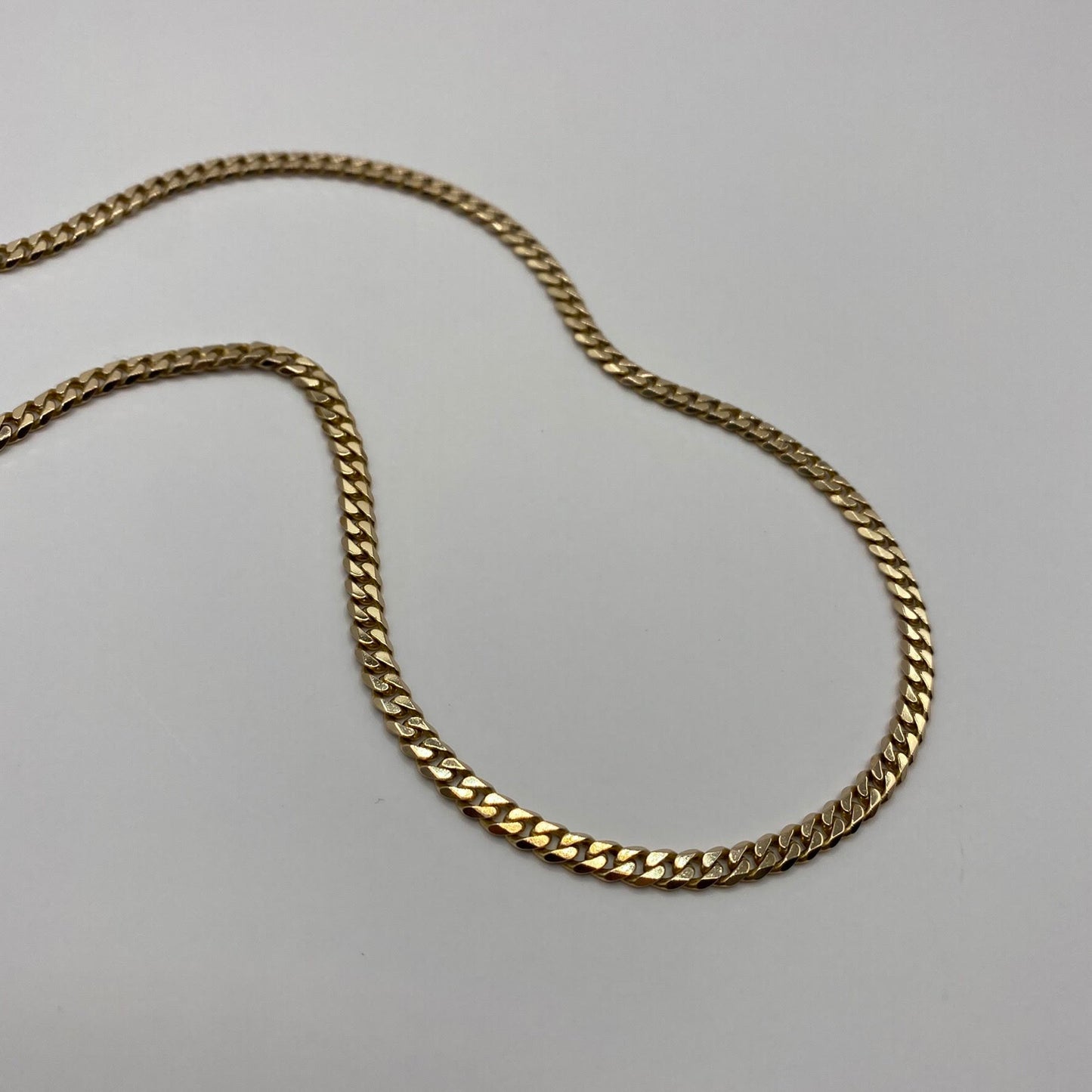 9ct Flat curb chain