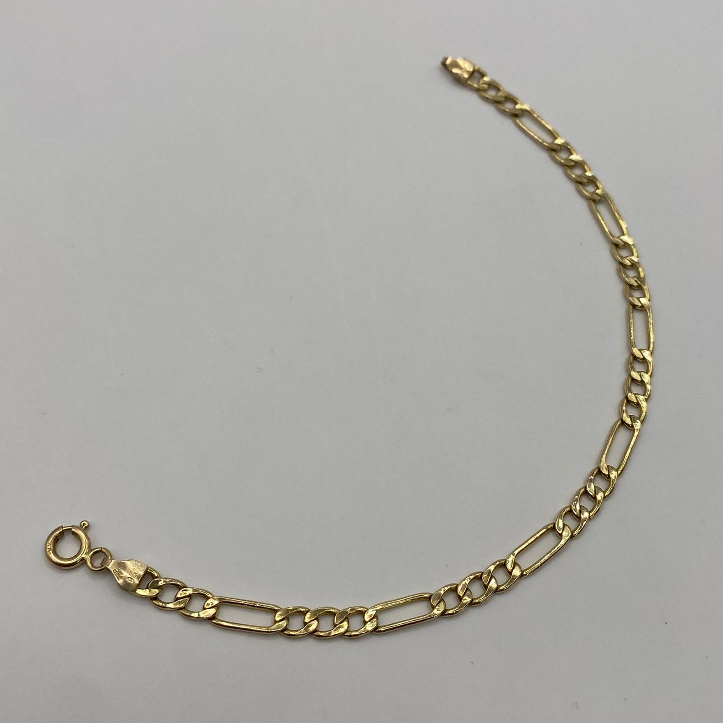 9ct Sweetest figaro bracelet