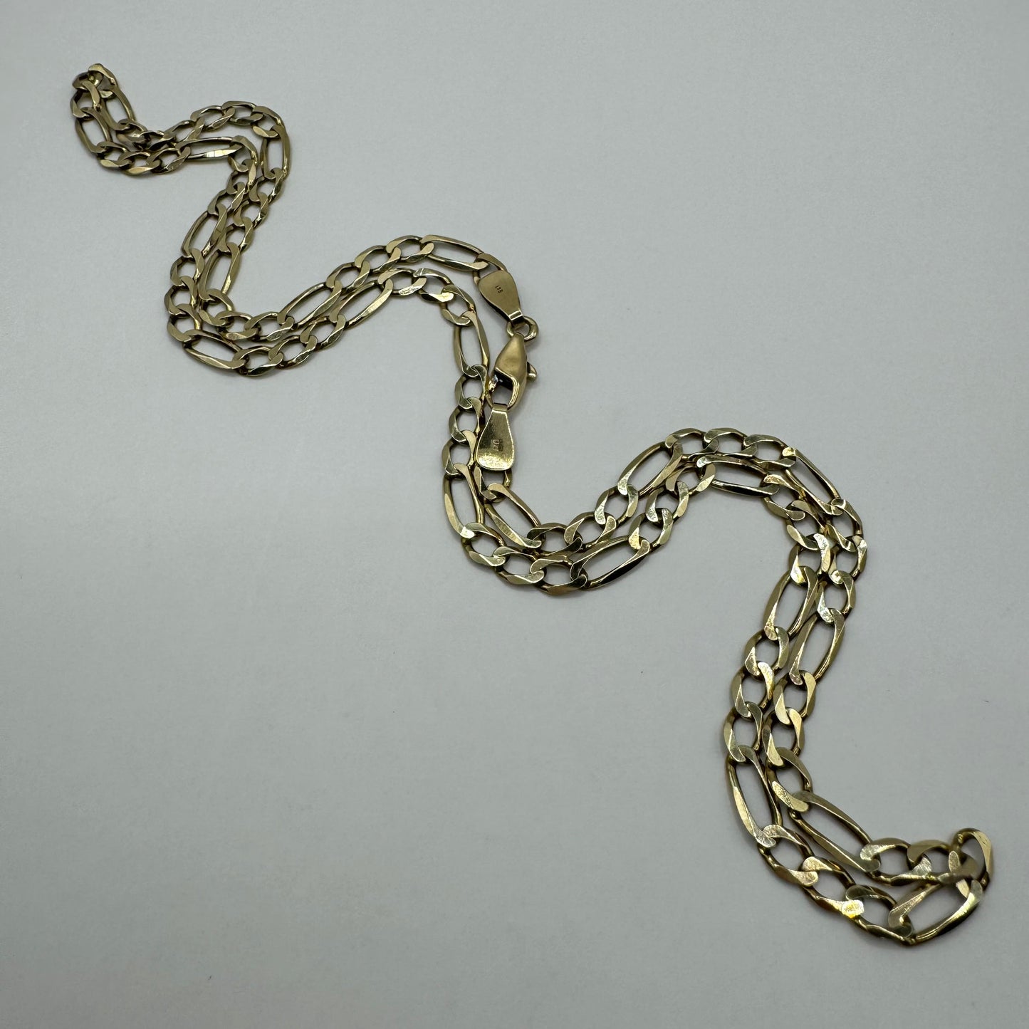 9ct Statement everyday figaro chain