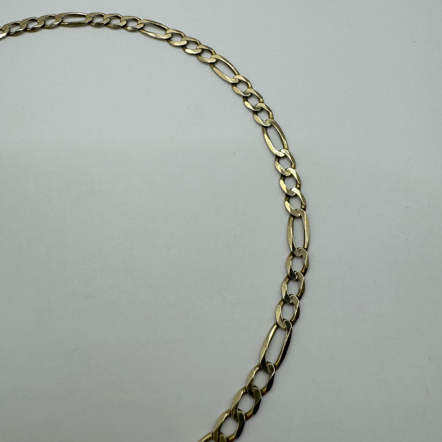 9ct Statement everyday figaro chain