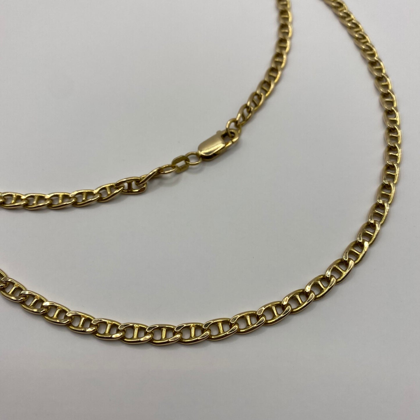 9ct Flat mariner link chain