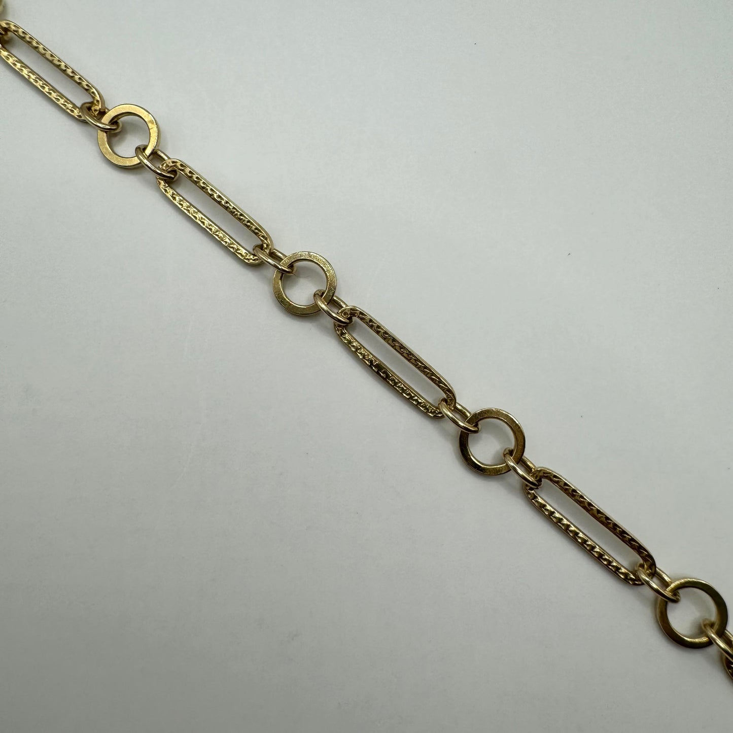 9ct Vintage fancy paperclip bracelet with large bolt ring