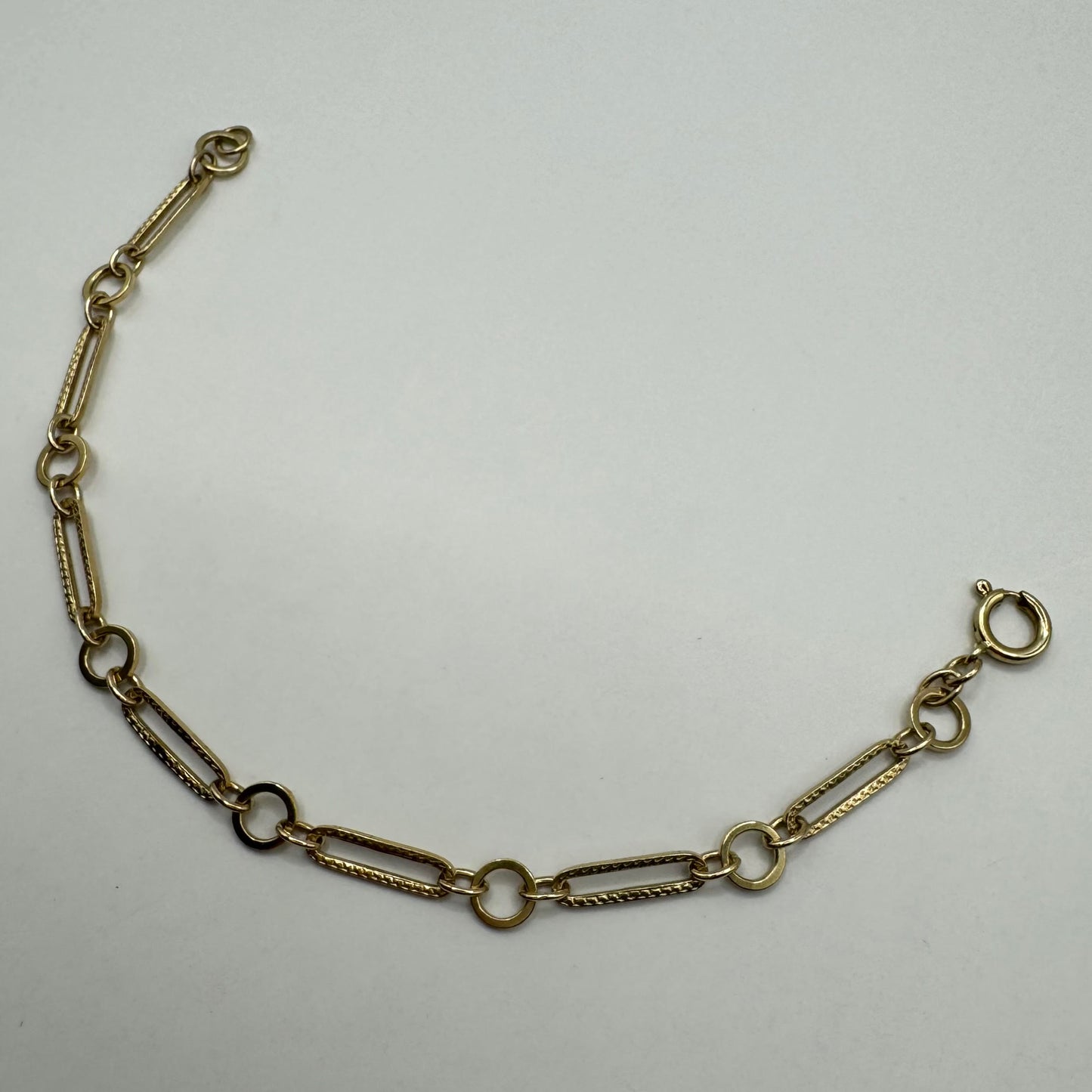 9ct Vintage fancy paperclip bracelet with large bolt ring