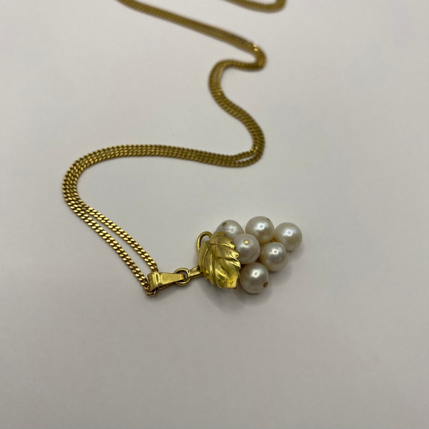 Dainty pearl grapes with 18ct gold leaf pendant & chain