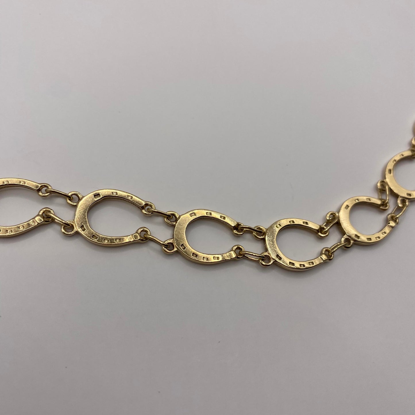 9ct Vintage lucky horse shoe bracelet