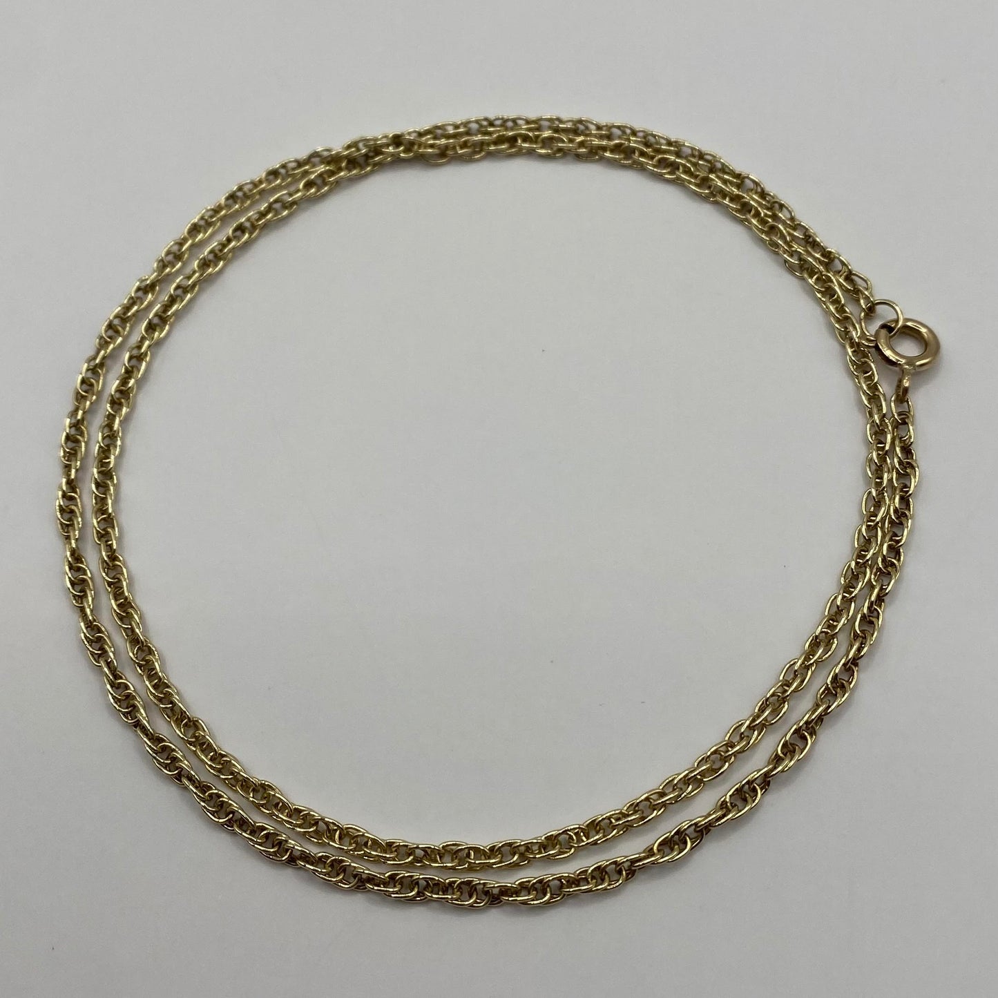 9ct Knitted dainty chain