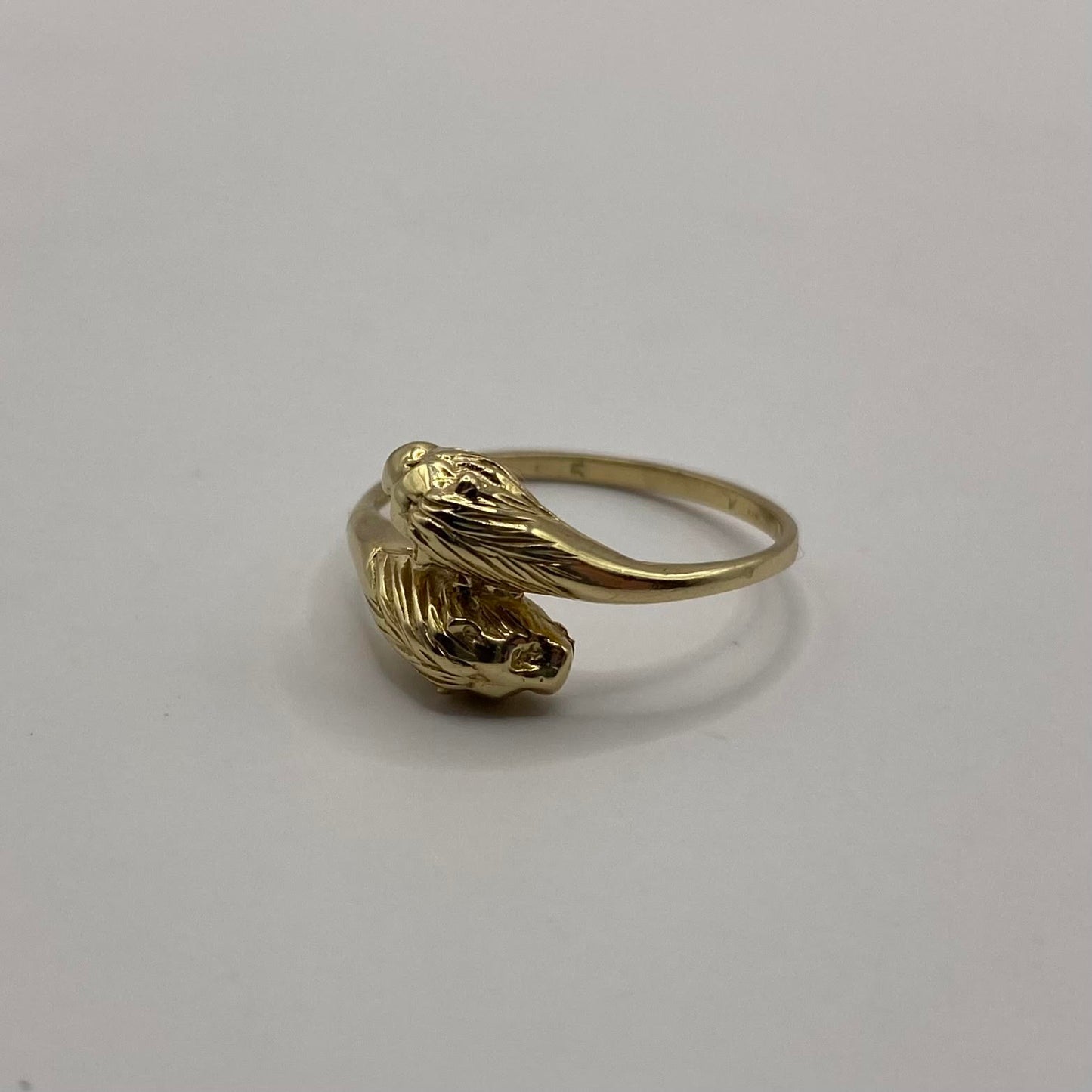 9ct Lion head stacker ring